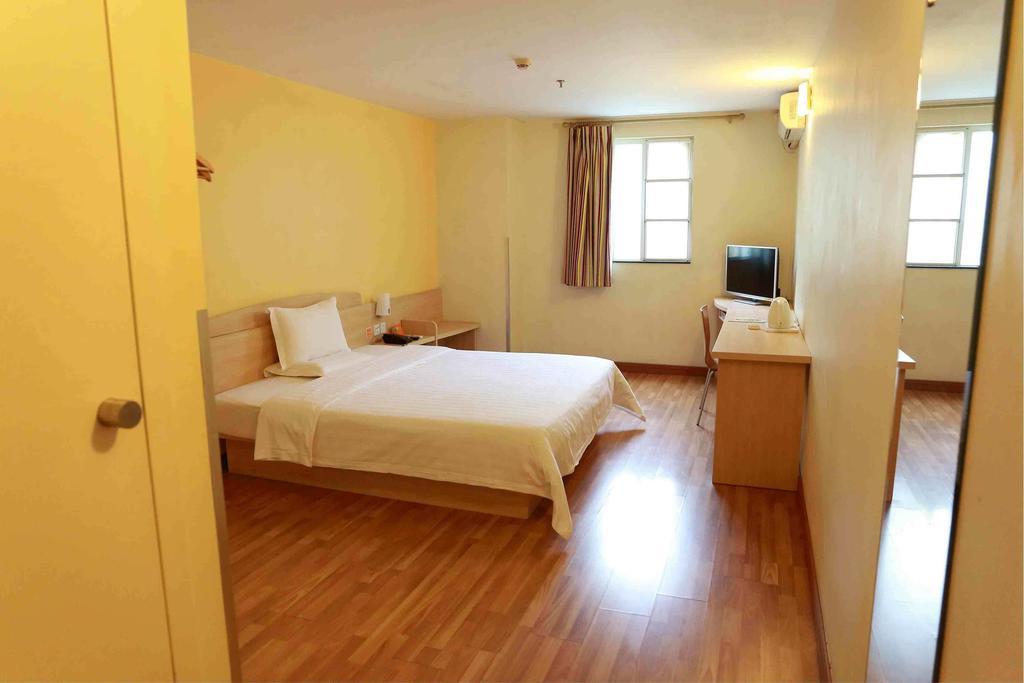7Days Inn Dalian Heishijiao Software Park Quarto foto